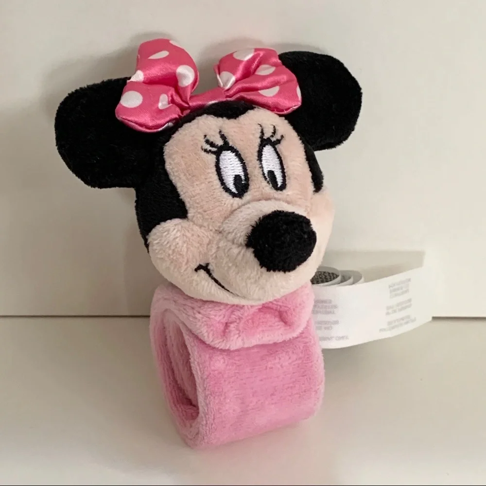 NWOT pink Minnie mouse plush bracelet